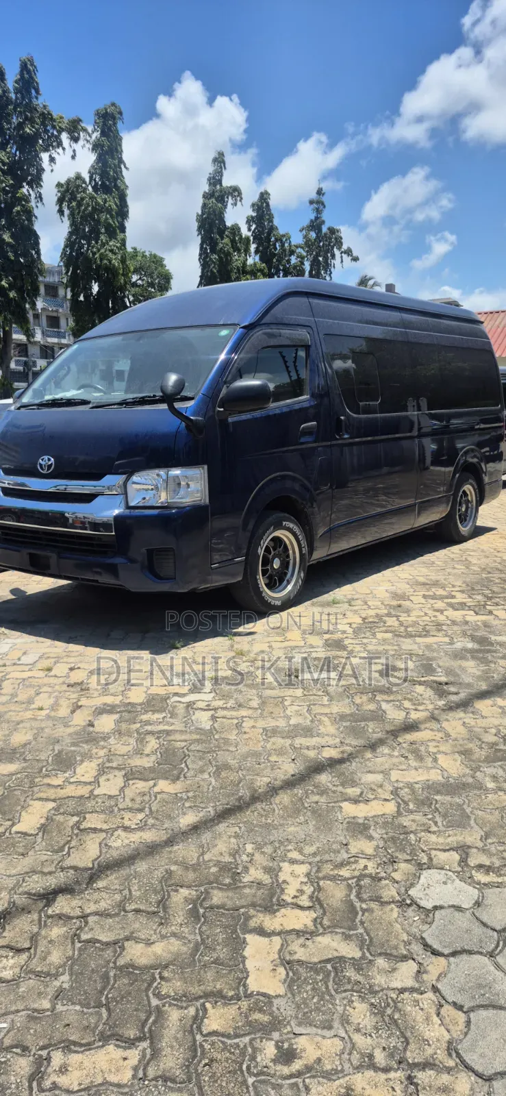 Toyota HiAce 2020 Blue