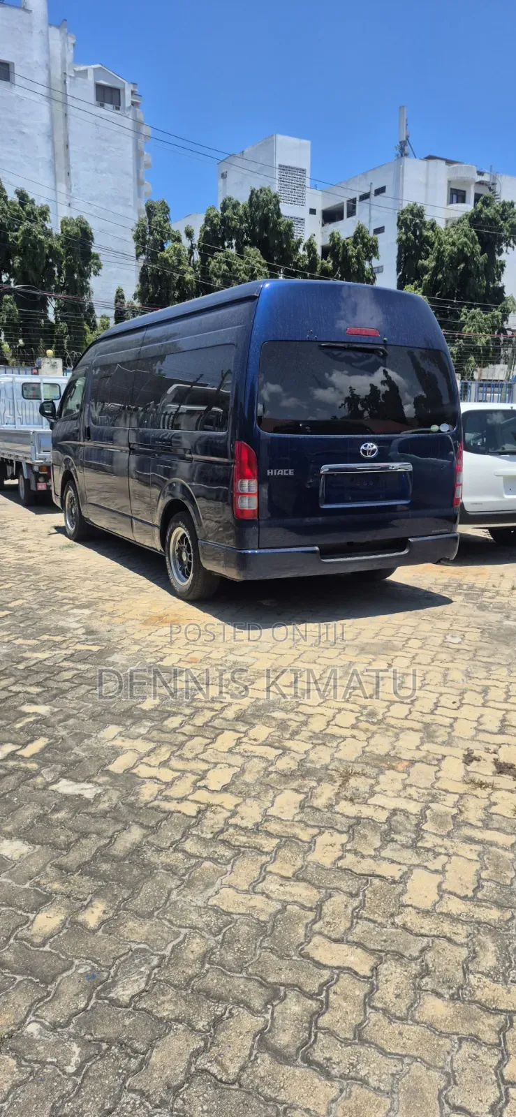 Toyota HiAce 2020 Blue