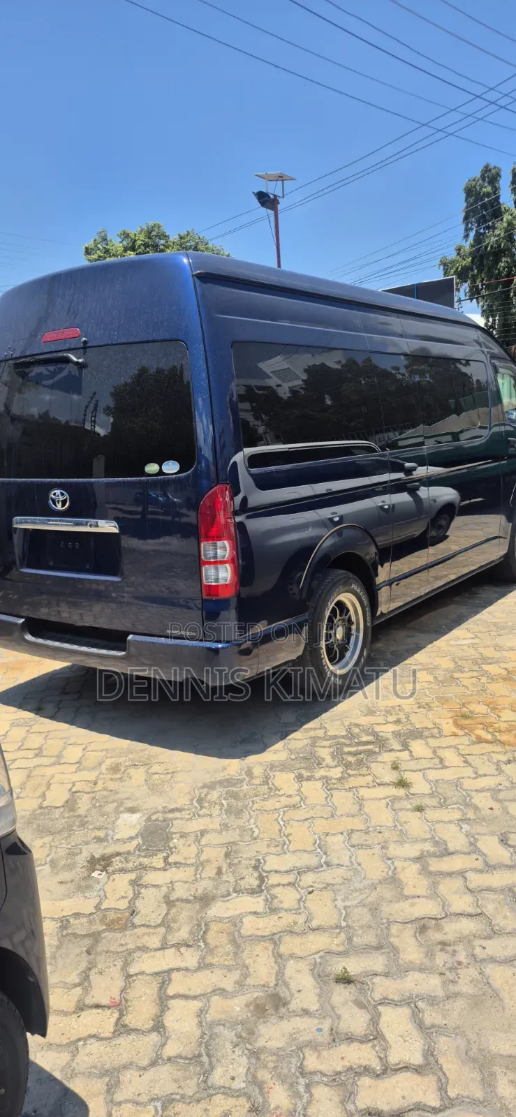 Toyota HiAce 2020 Blue