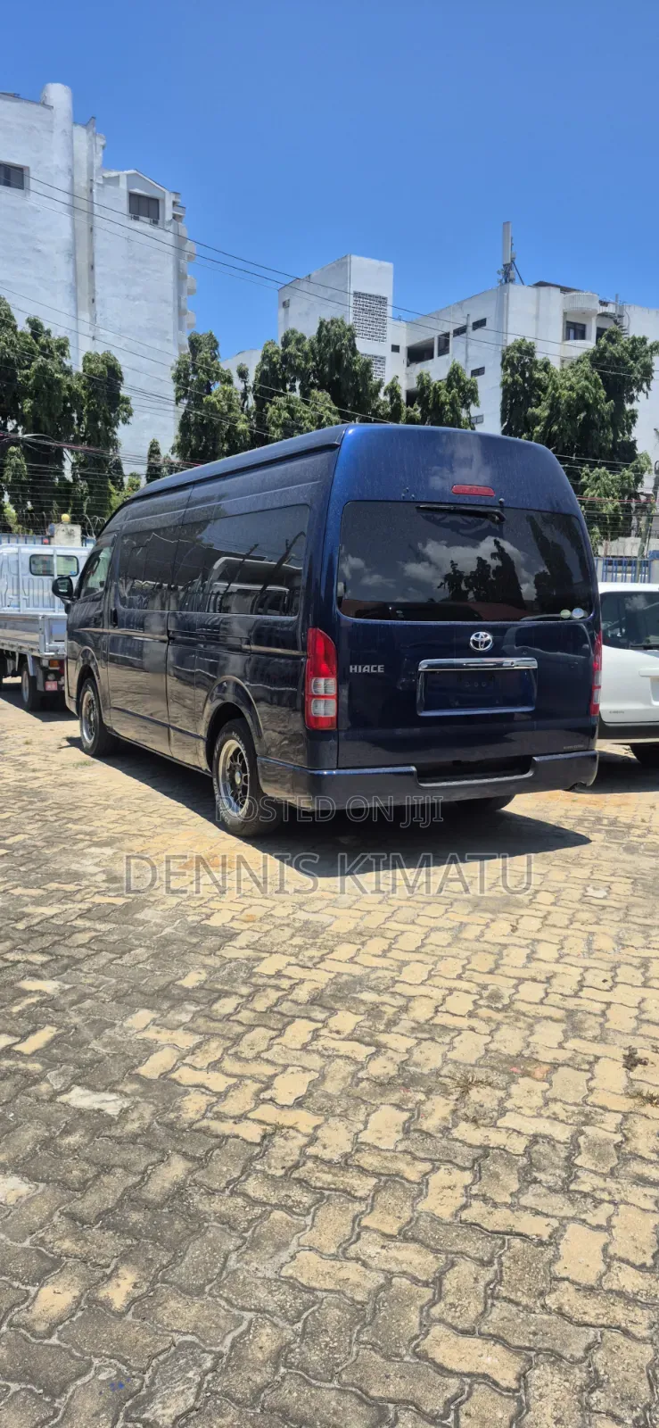 Toyota HiAce 2020 Blue