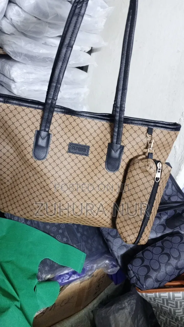 Azuh Collections