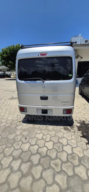 Suzuki Every Wagon 2021 White
