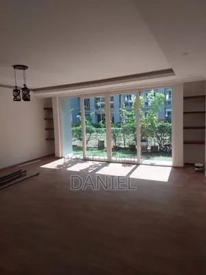 4bdrm Apartment in Valley Arcade for rent