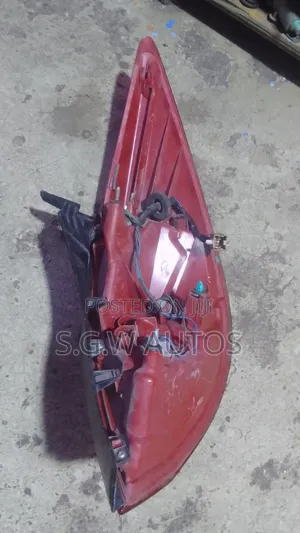 Nissan Tiida Hatchback Tailight