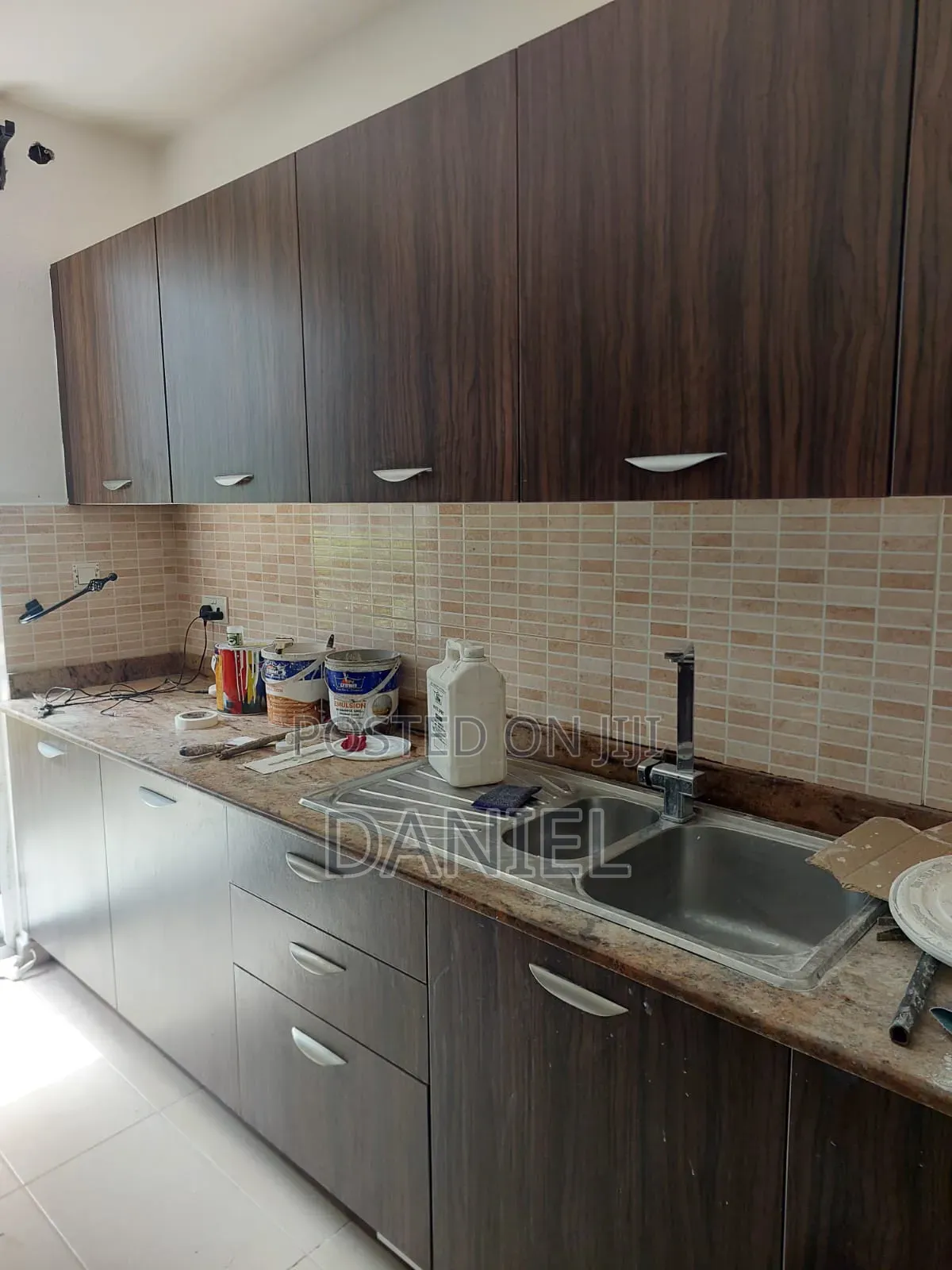 4bdrm Apartment in Valley Arcade for rent