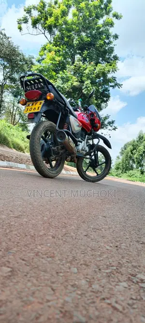 Bajaj Boxer 150 UG 2021 Red
