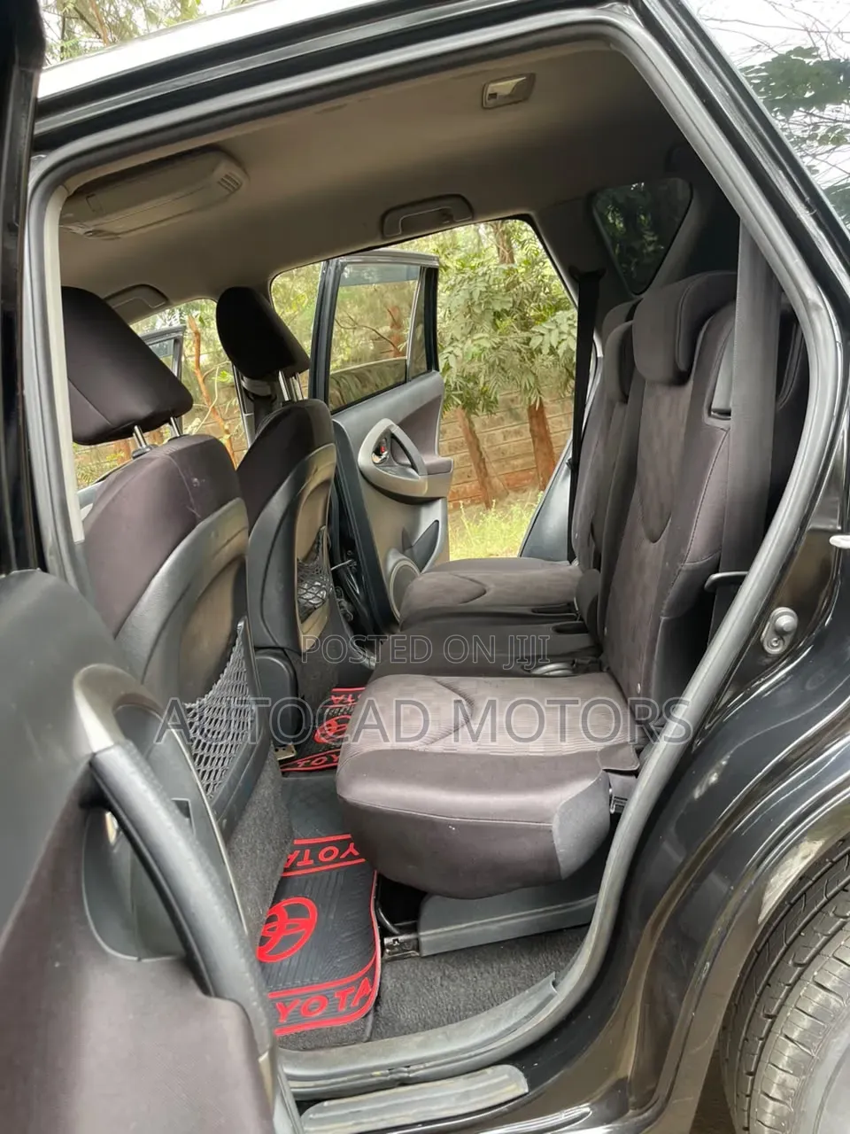 Toyota RAV4 2010 Black