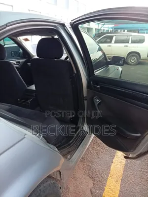 BMW 318i 2004 Silver