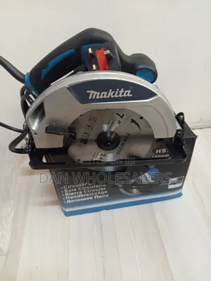 Makita HS700 185mm Circular Saw Professional Wood Cutter Machine