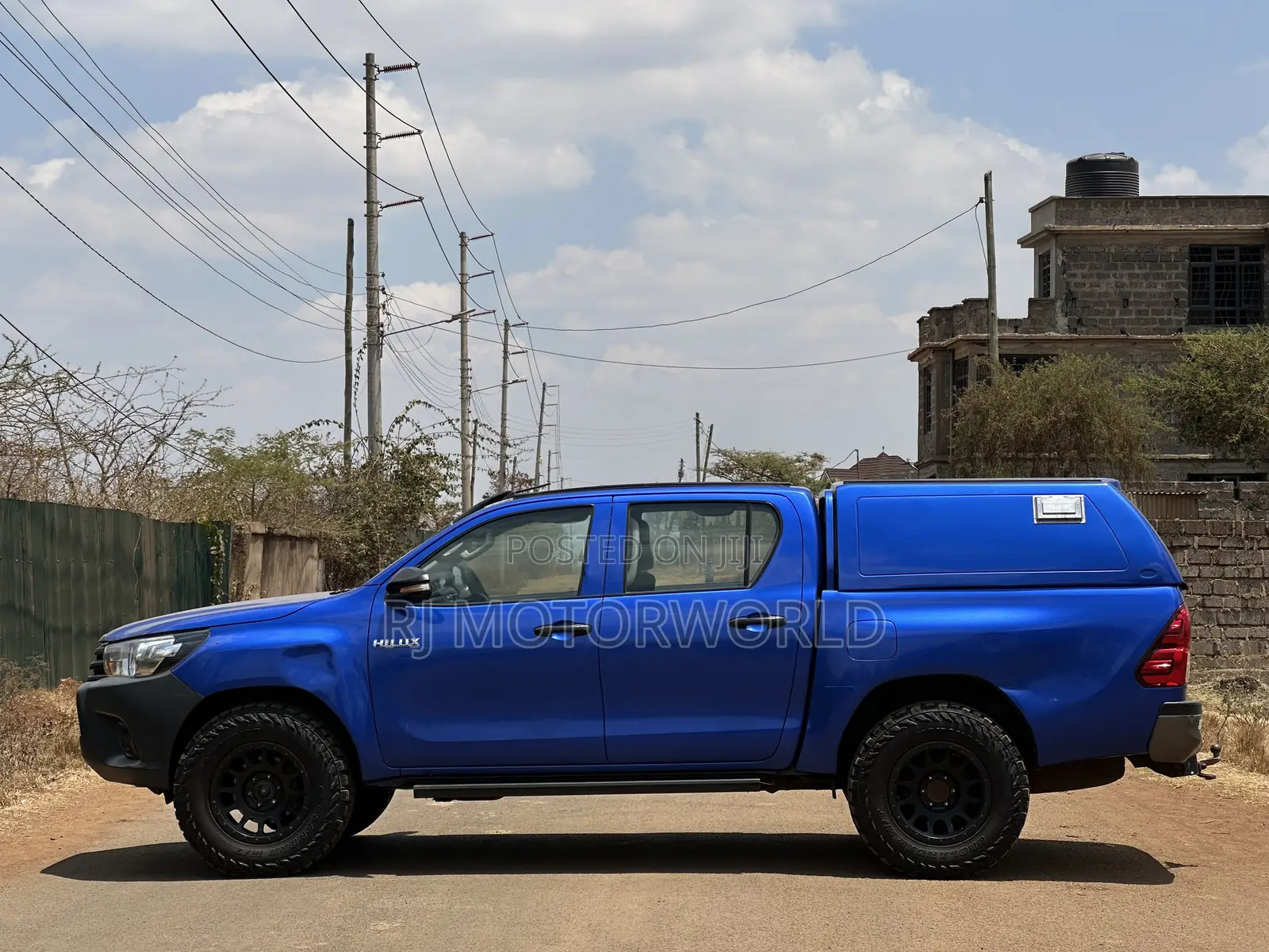 Toyota Hilux Revo Double Cab Deisel 2.4 AWD 2017 Blue