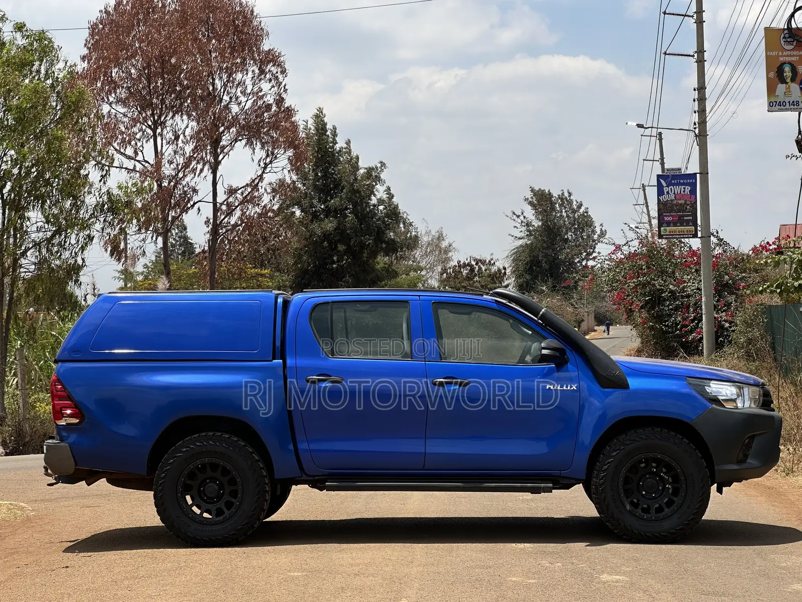 Toyota Hilux Revo Double Cab Deisel 2.4 AWD 2017 Blue