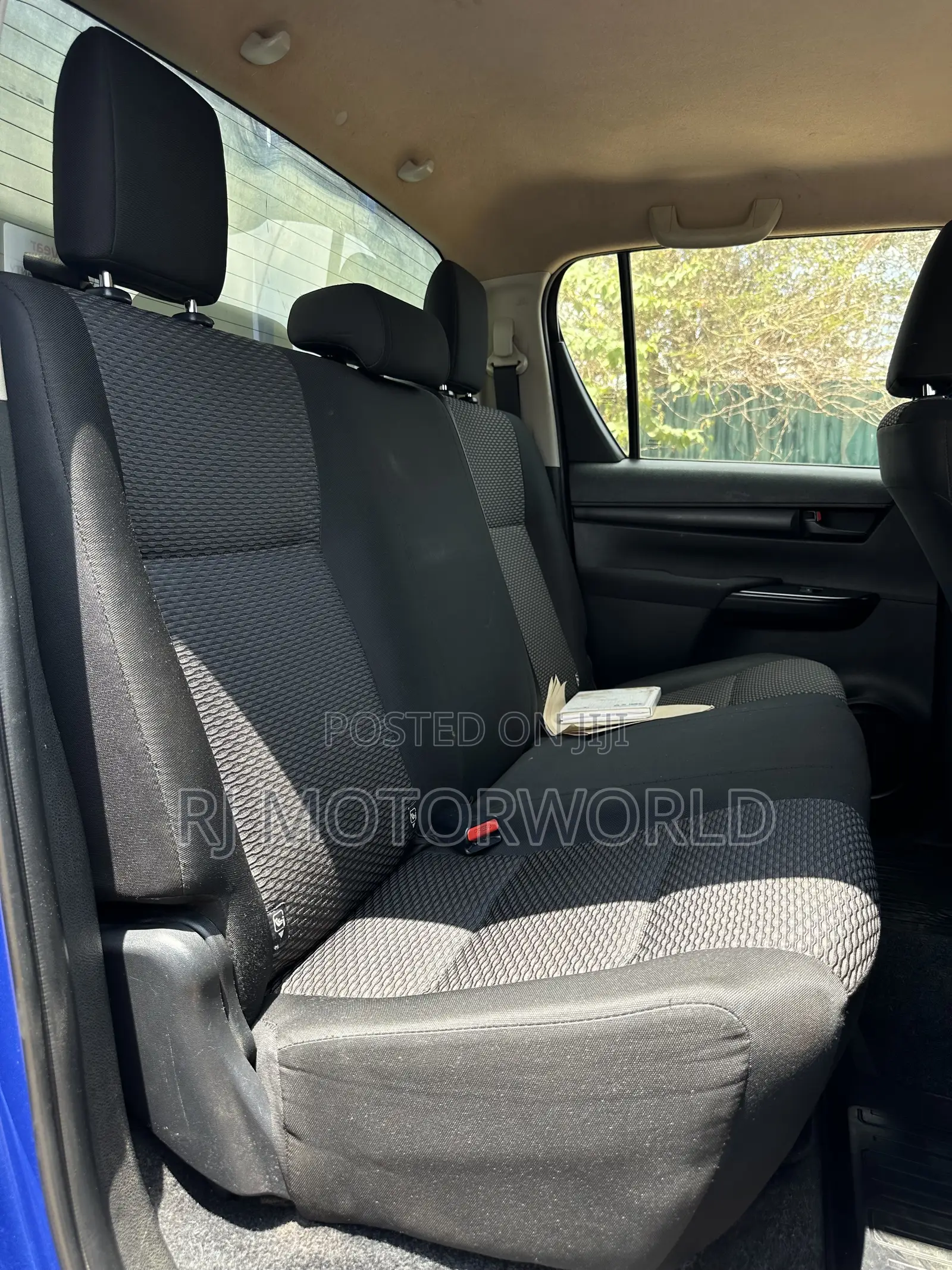 Toyota Hilux Revo Double Cab Deisel 2.4 AWD 2017 Blue