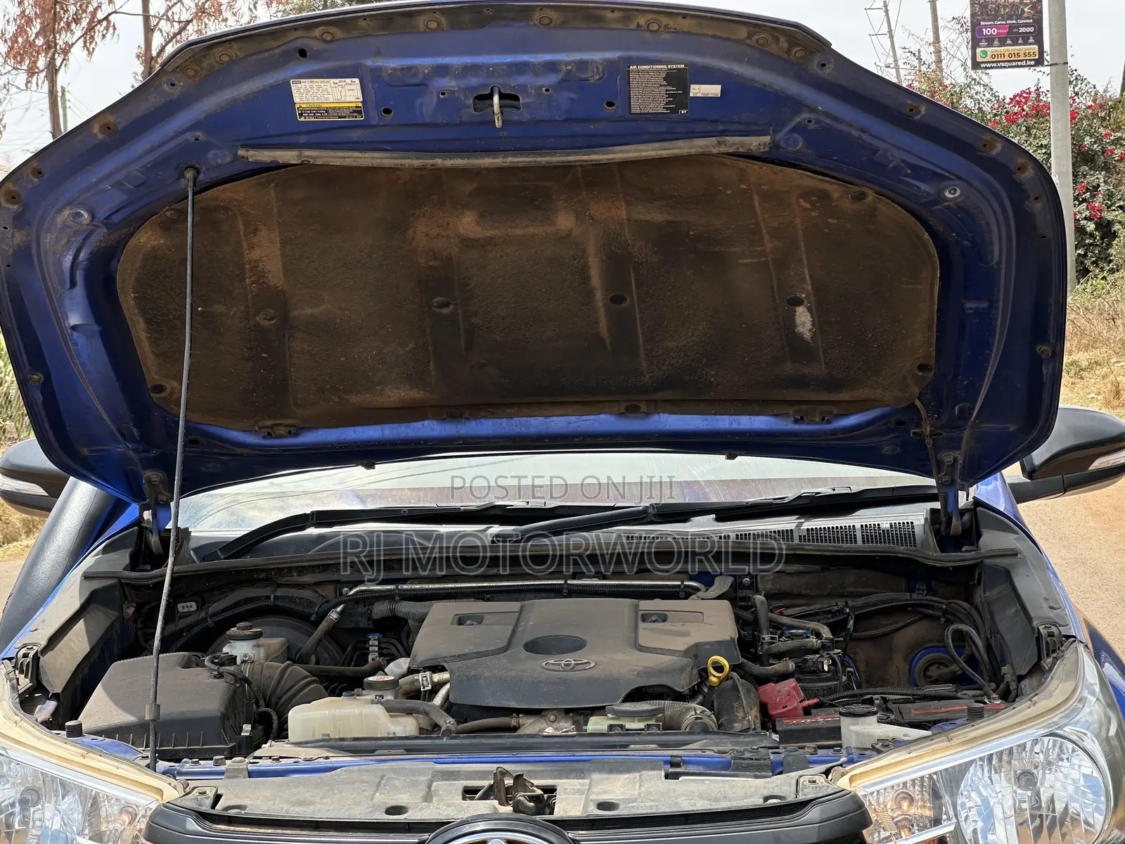 Toyota Hilux Revo Double Cab Deisel 2.4 AWD 2017 Blue