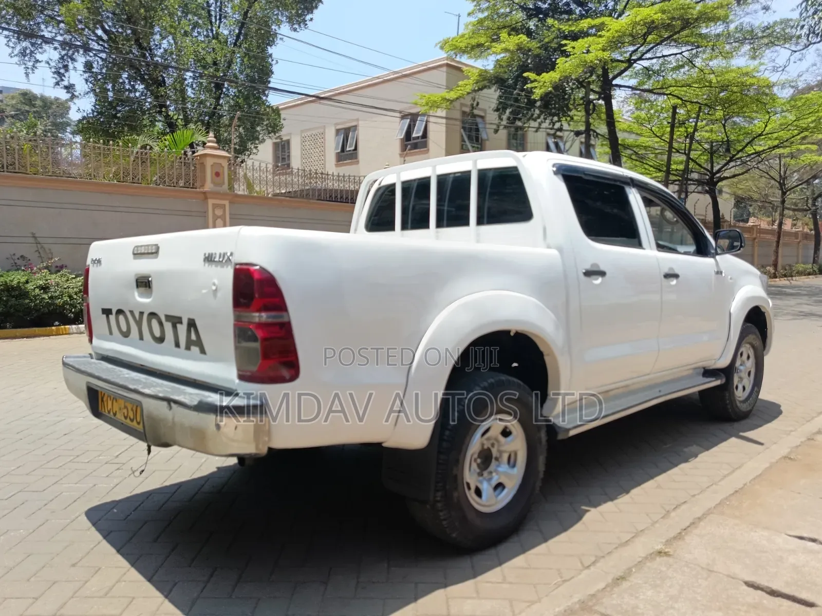 Toyota Hilux 2014 White