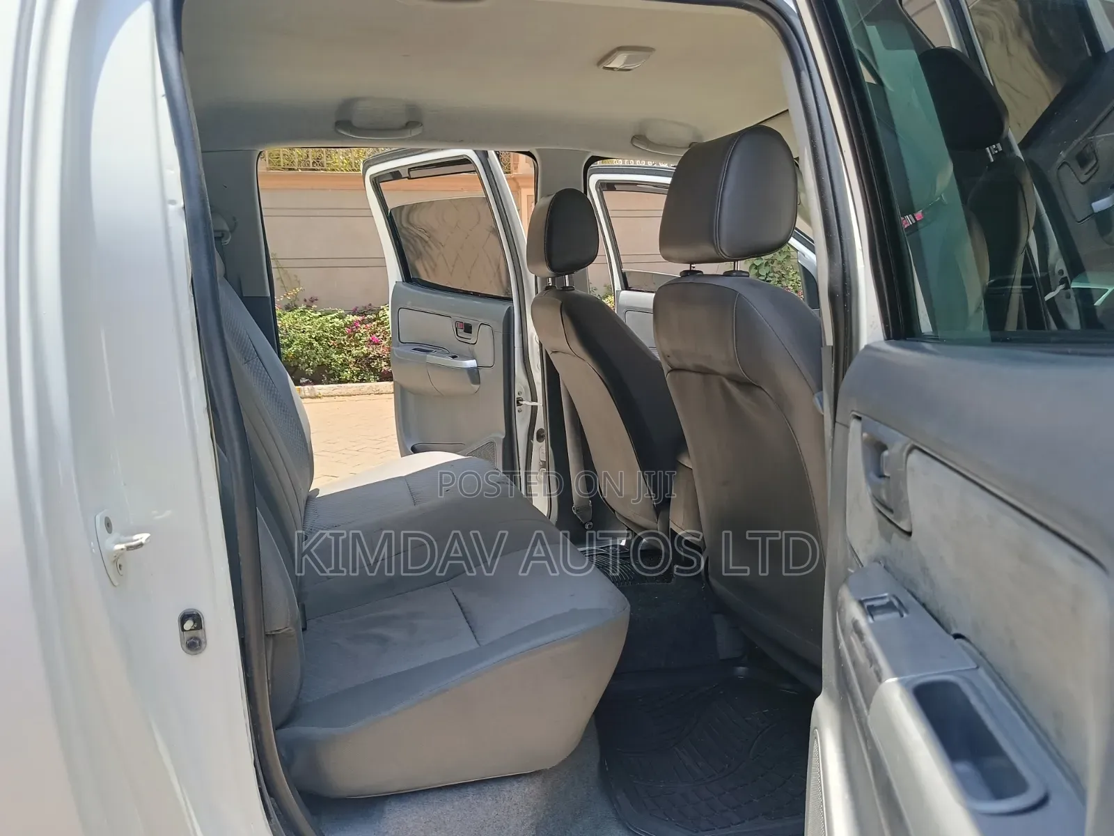 Toyota Hilux 2014 White