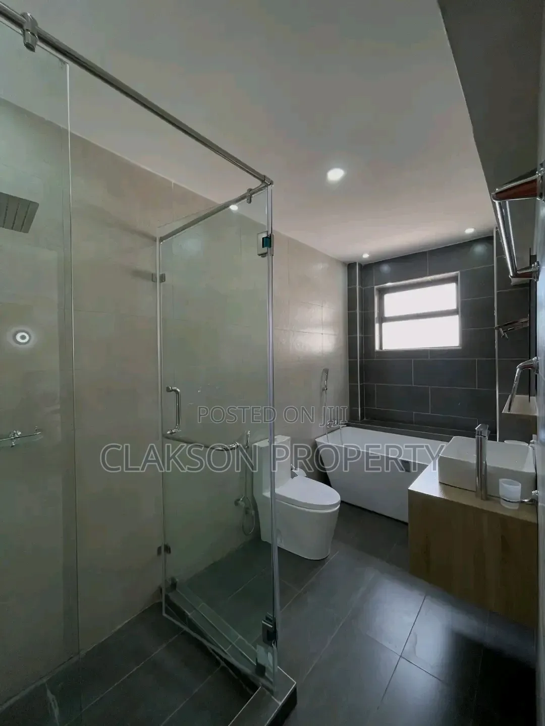 3bdrm Apartment in Kilimani, Hurlingham for sale