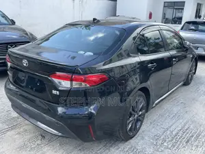 Toyota Corolla SE (1.8L 4cyl 6M) 2019 Black