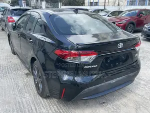Toyota Corolla SE (1.8L 4cyl 6M) 2019 Black