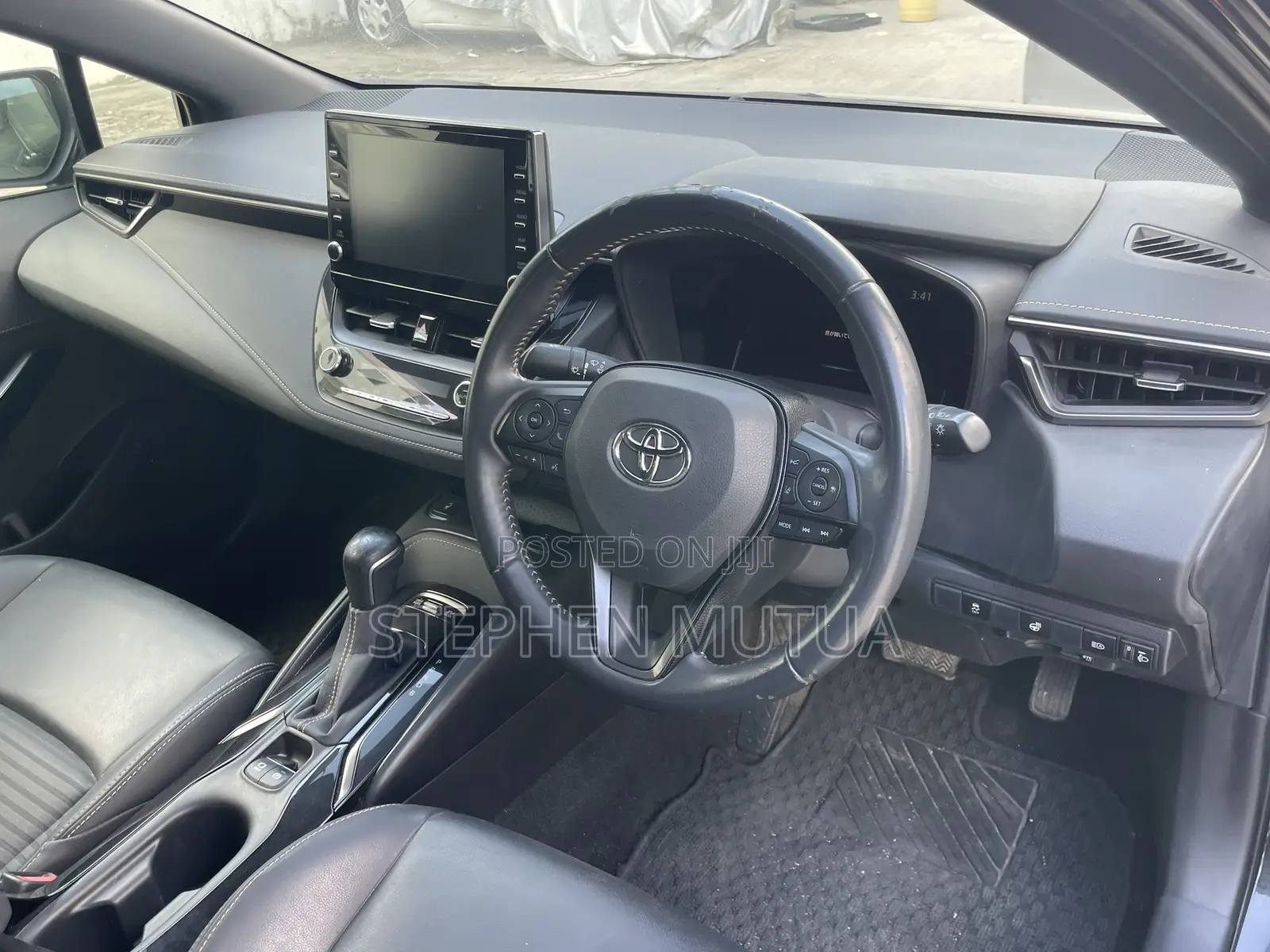 Toyota Corolla SE (1.8L 4cyl 6M) 2019 Black