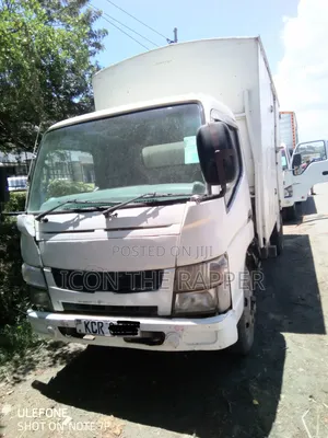 Mitsubishi Canter 2018 White