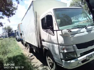 Mitsubishi Canter 2018 White