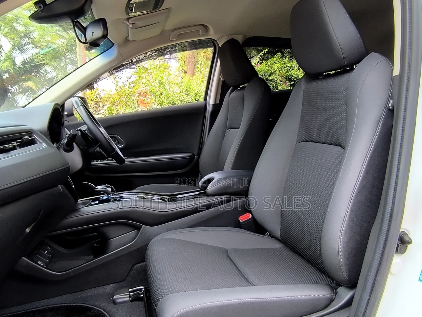 Honda Vezel 1.5 Hybrid 2WD 2019 White