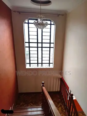 4bdrm Townhouse/Terrace in Kibiku for sale