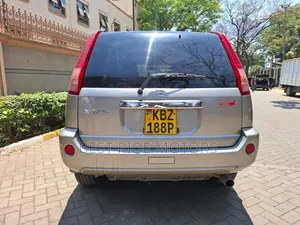 Nissan X-Trail 2.0 2006 Silver