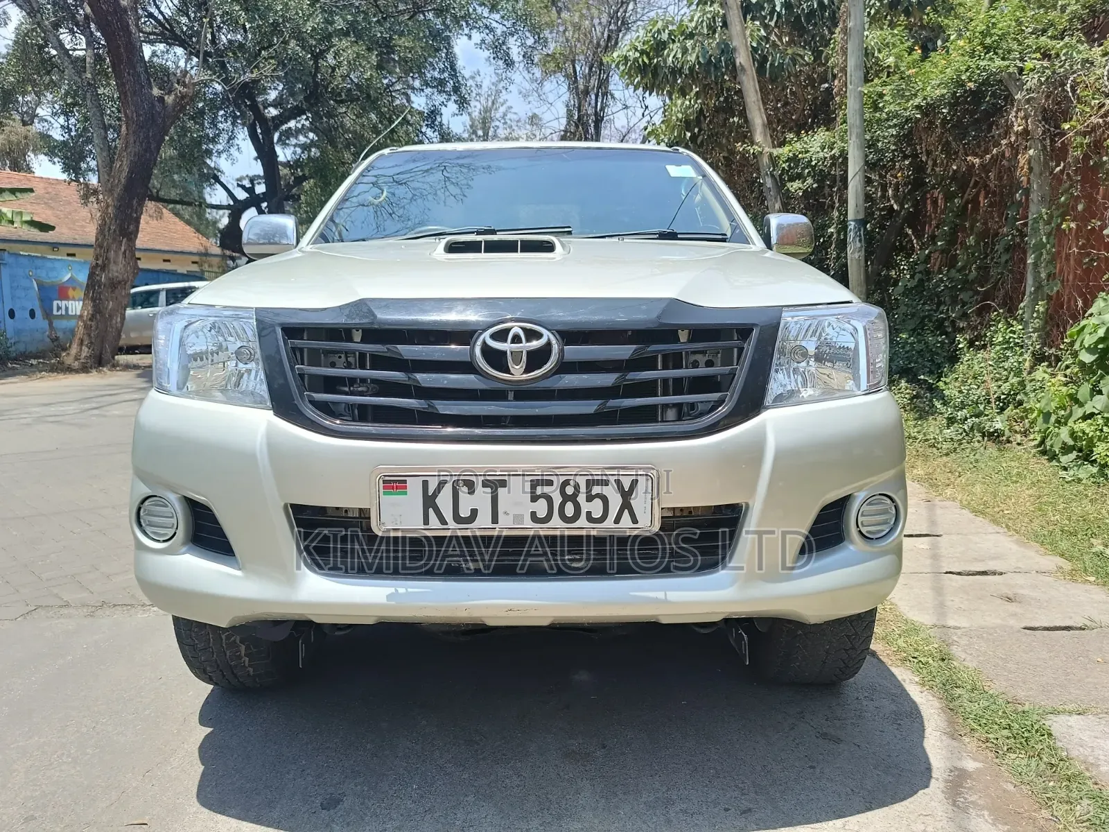 Toyota Hilux 2011 Gray