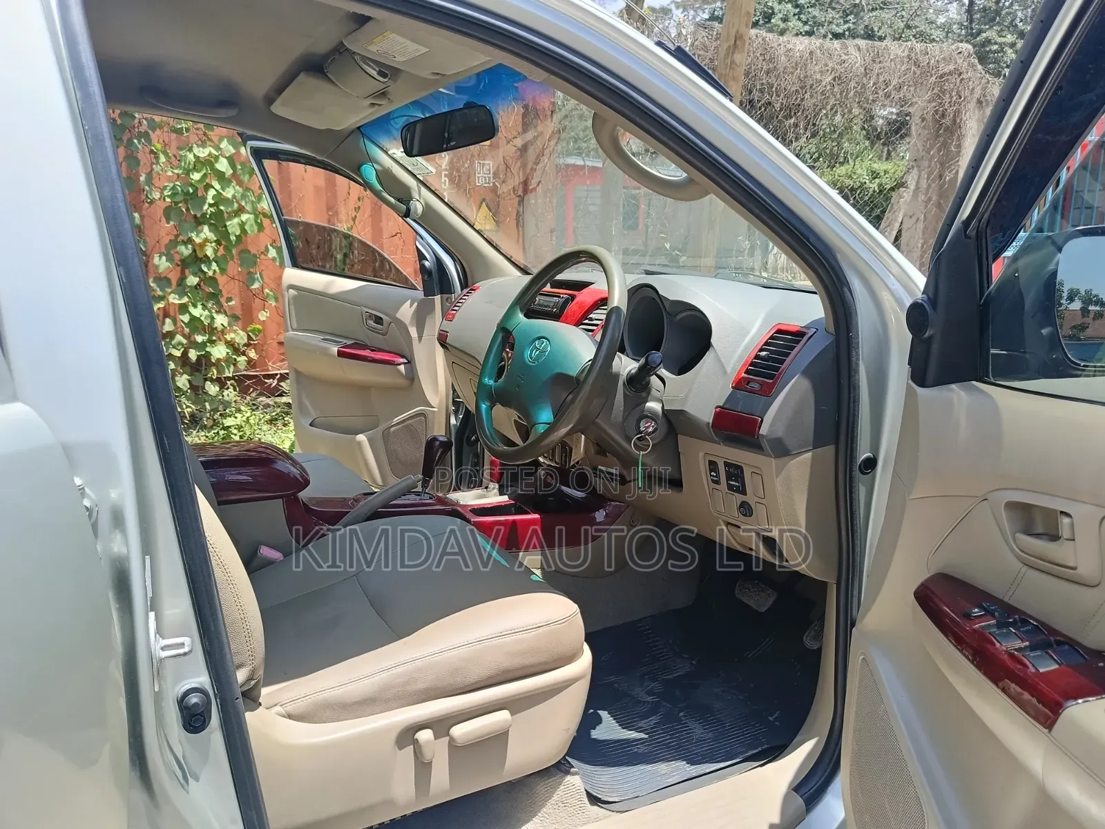 Toyota Hilux 2011 Gray