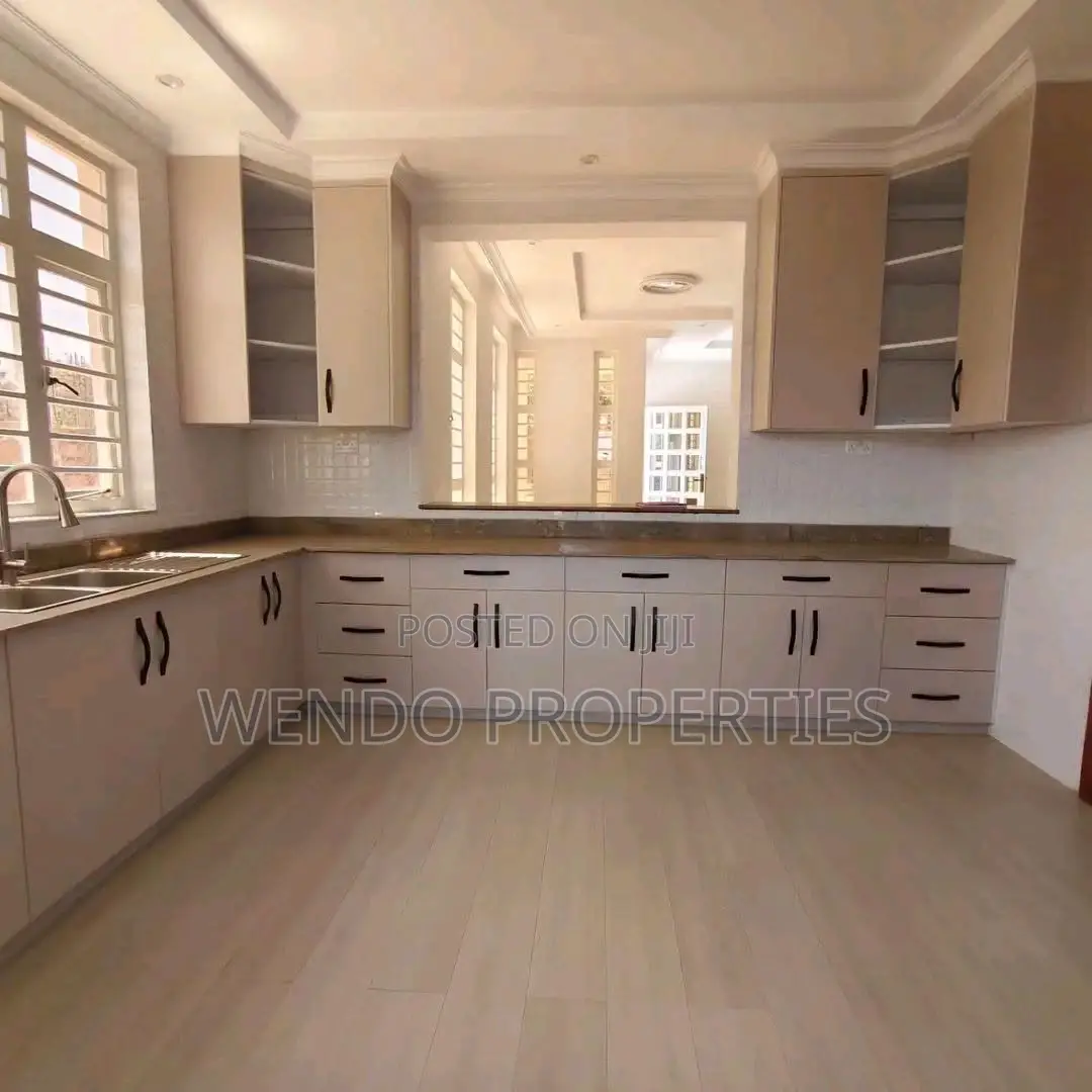 4bdrm Maisonette in Matasia for sale