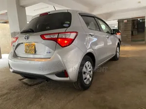 Toyota Vitz 2019 Silver