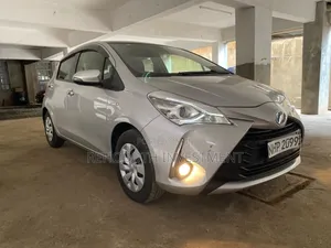 Toyota Vitz 2019 Silver