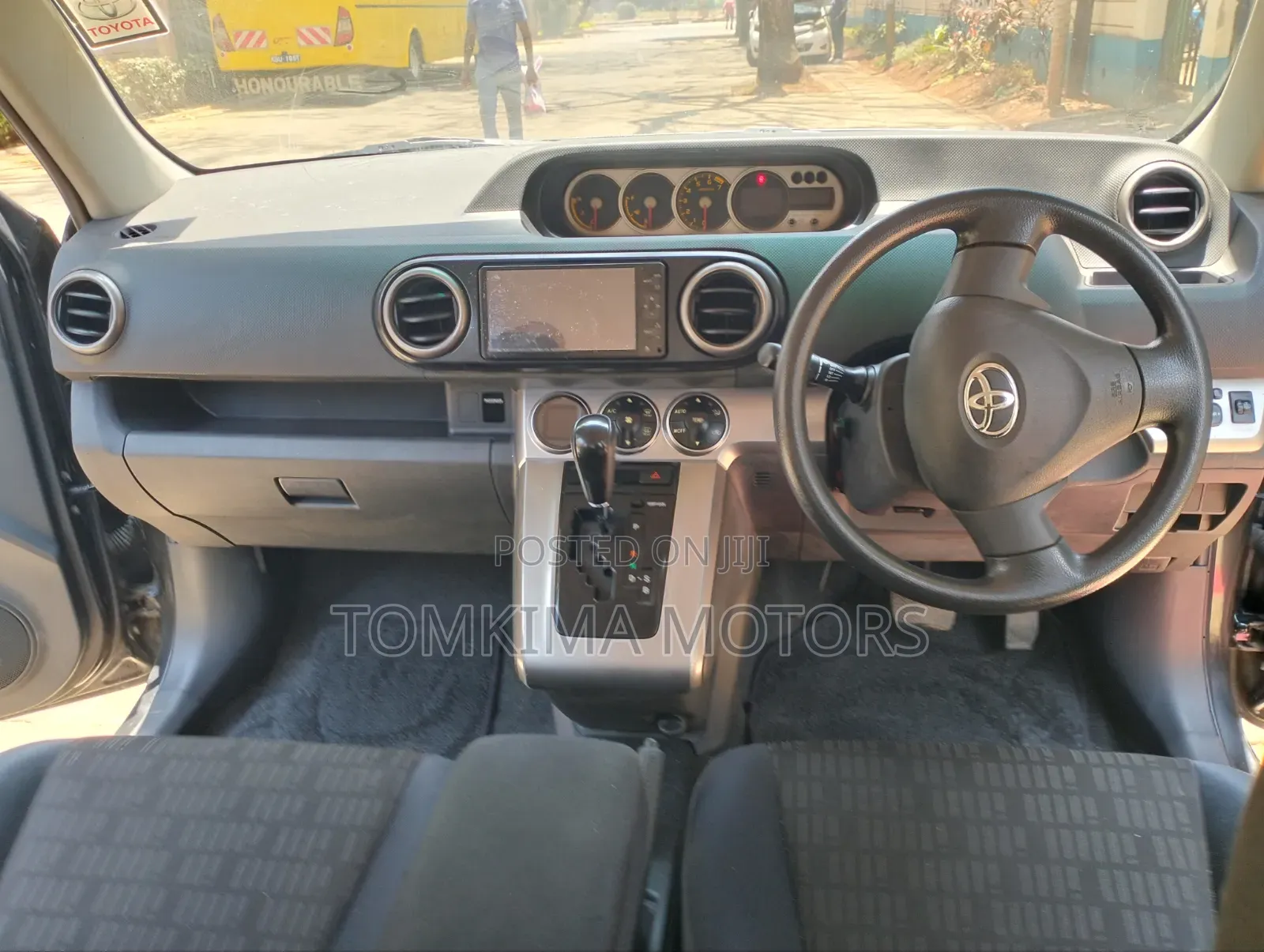 Toyota Corolla Rumion 2011 Black