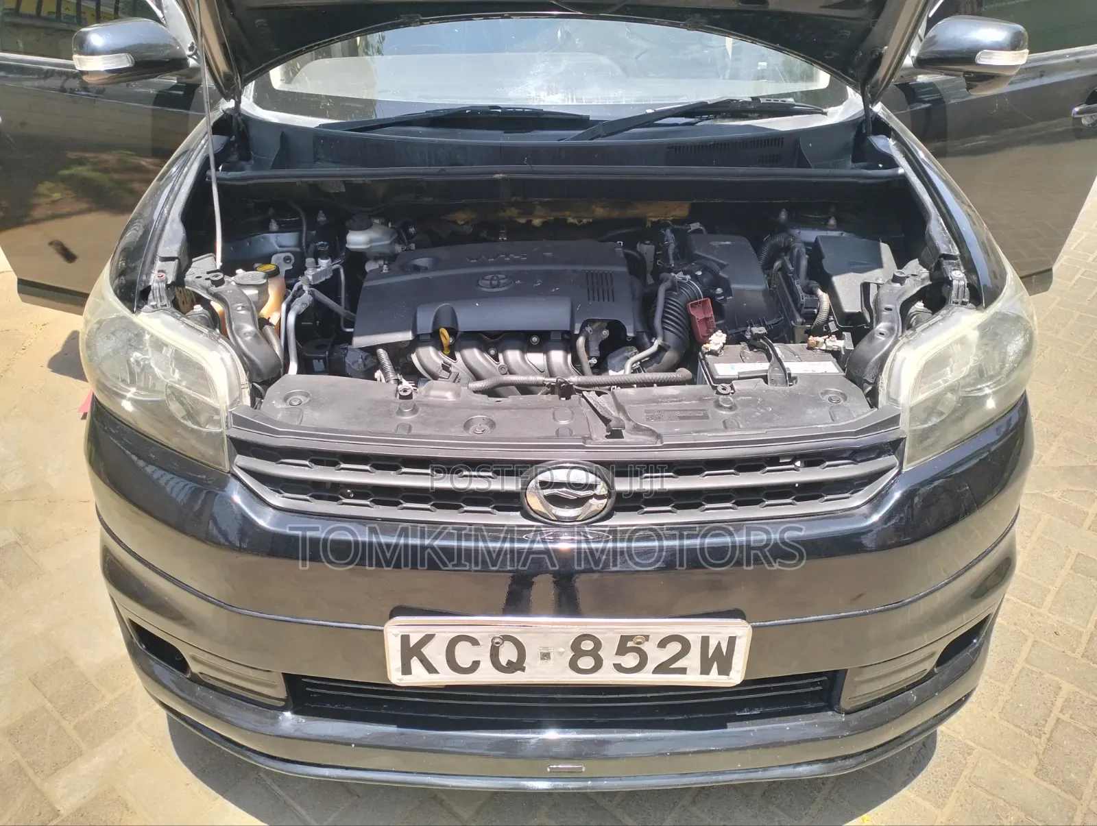 Toyota Corolla Rumion 2011 Black