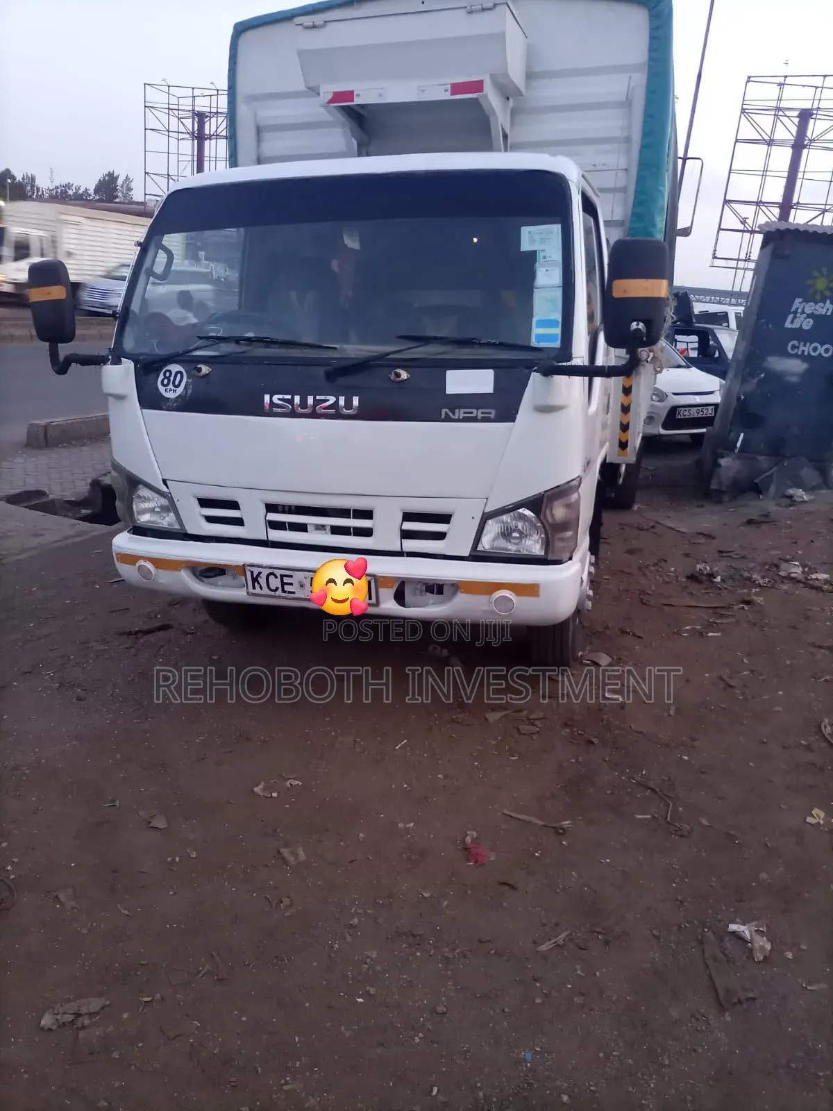 Isuzu ELF Truck 2015 White