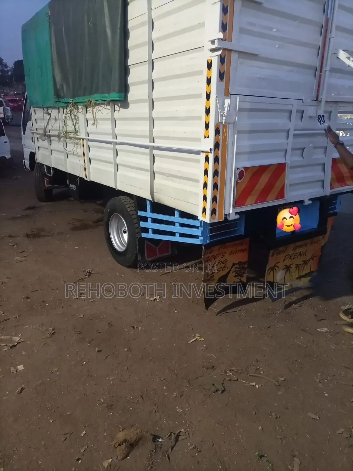 Isuzu ELF Truck 2015 White