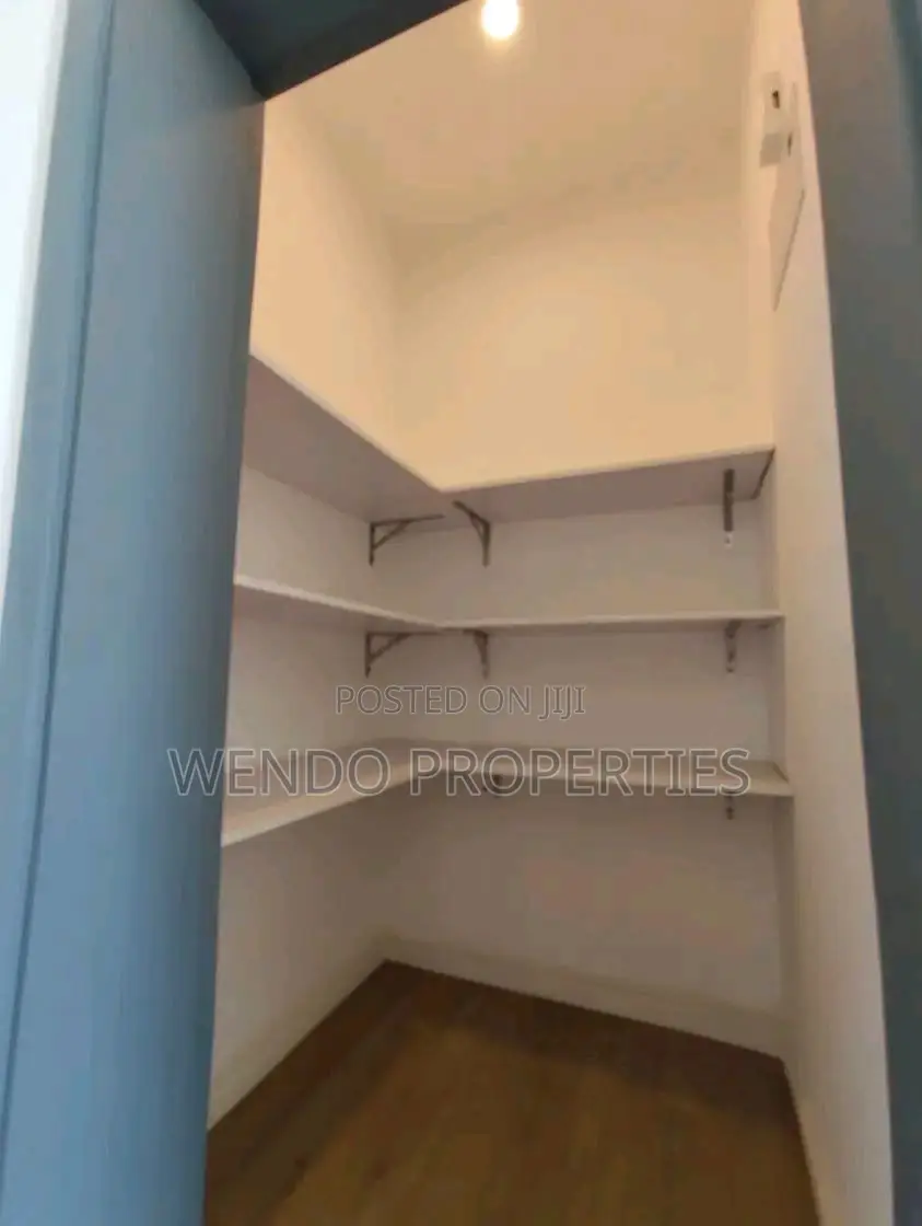4bdrm Villa in Ole Kasasi for sale