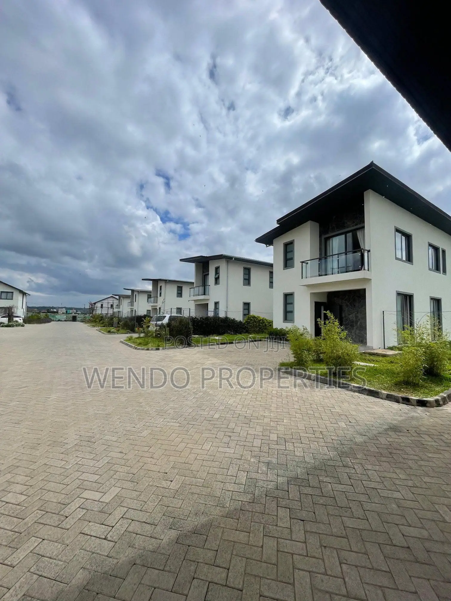 4bdrm Villa in Ole Kasasi for sale