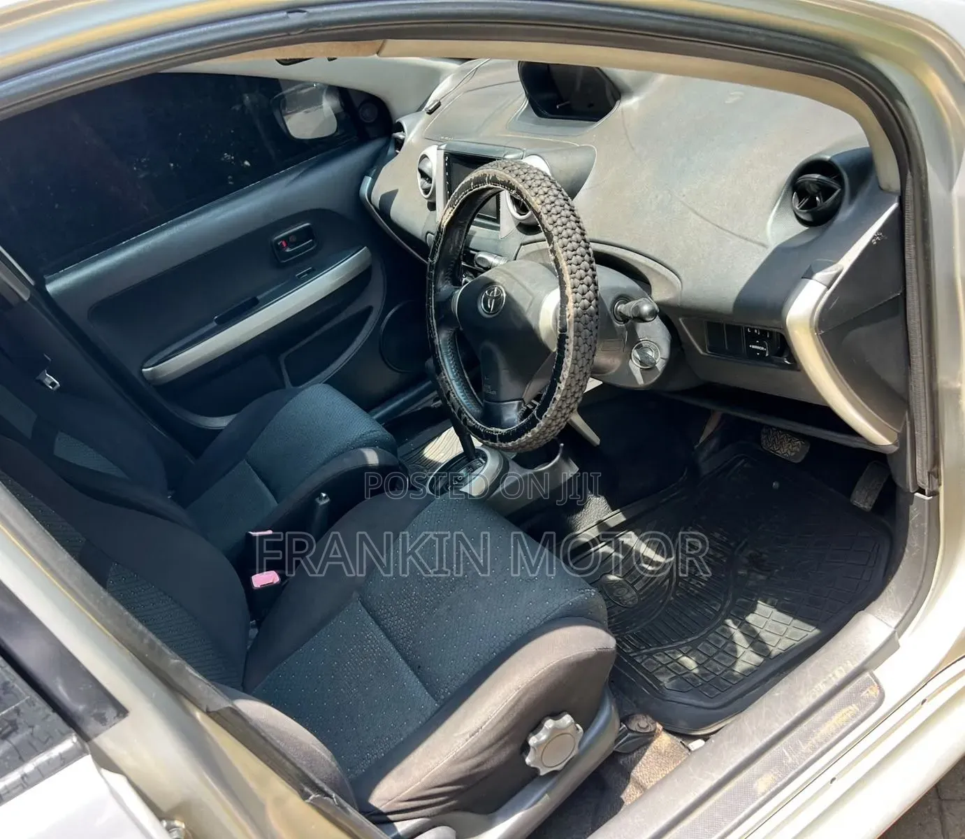 Toyota IST 2007 Silver