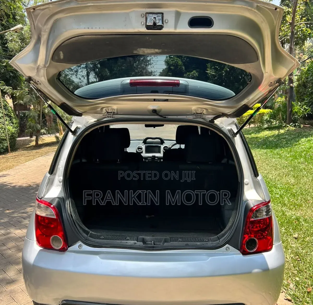 Toyota IST 2007 Silver