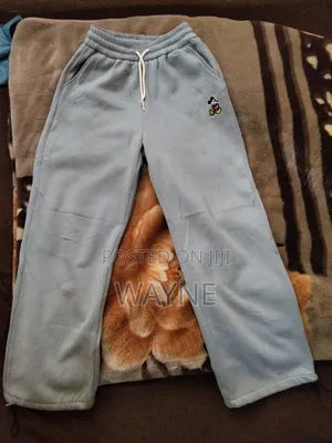 Wide Leg Sweatpant