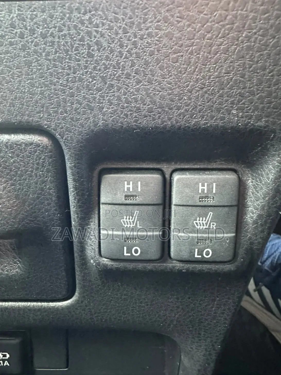 Toyota Noah 2.0 AWD (7 Seater) 2019 Pearl