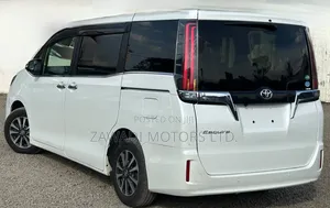 Toyota Noah 2.0 AWD (7 Seater) 2019 Pearl