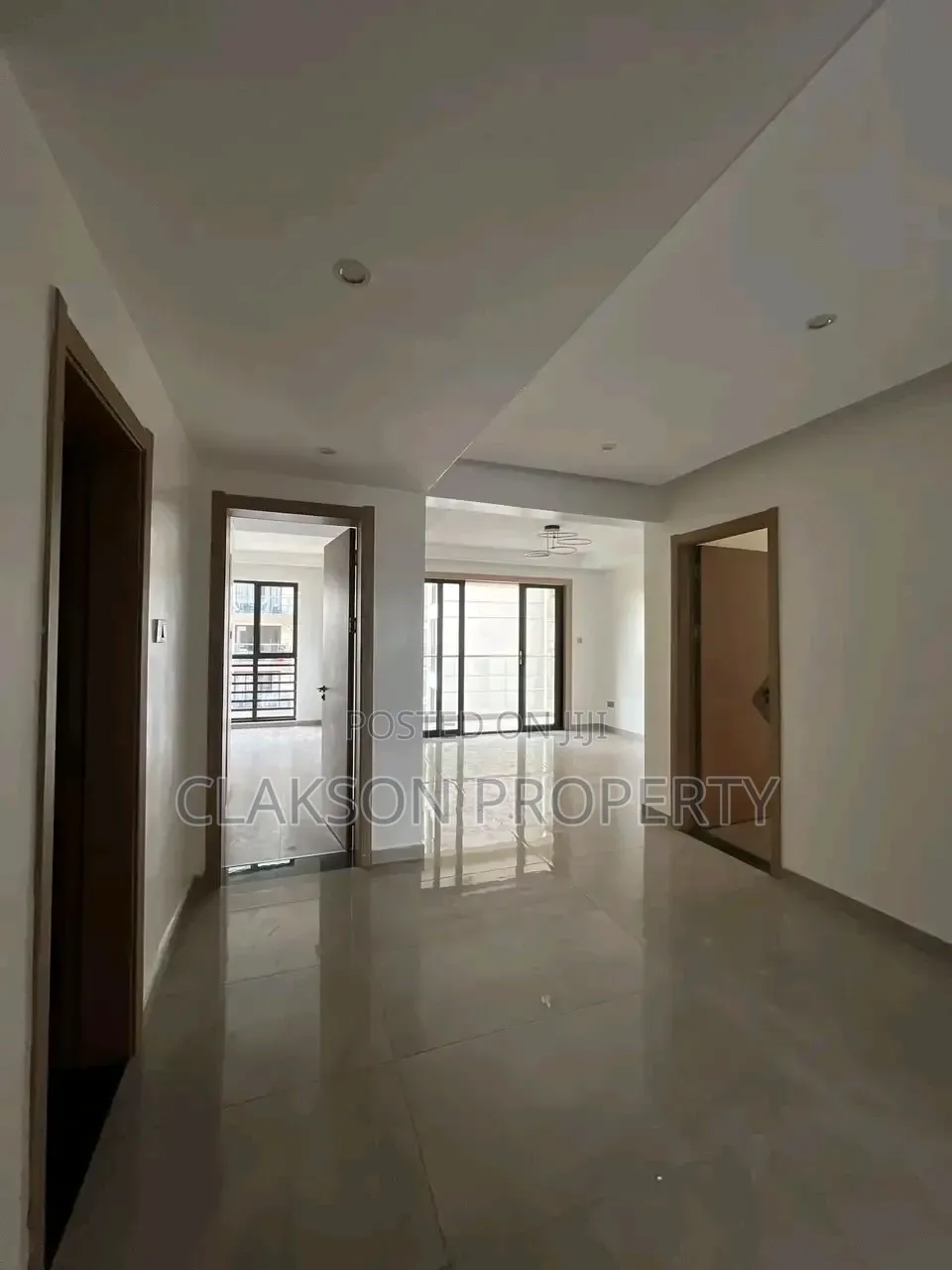 2bdrm Apartment in Riverside for rent