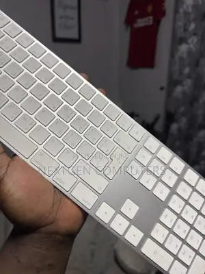 Apple Wireless Magic Keyboard With Soft Numeric Keypard