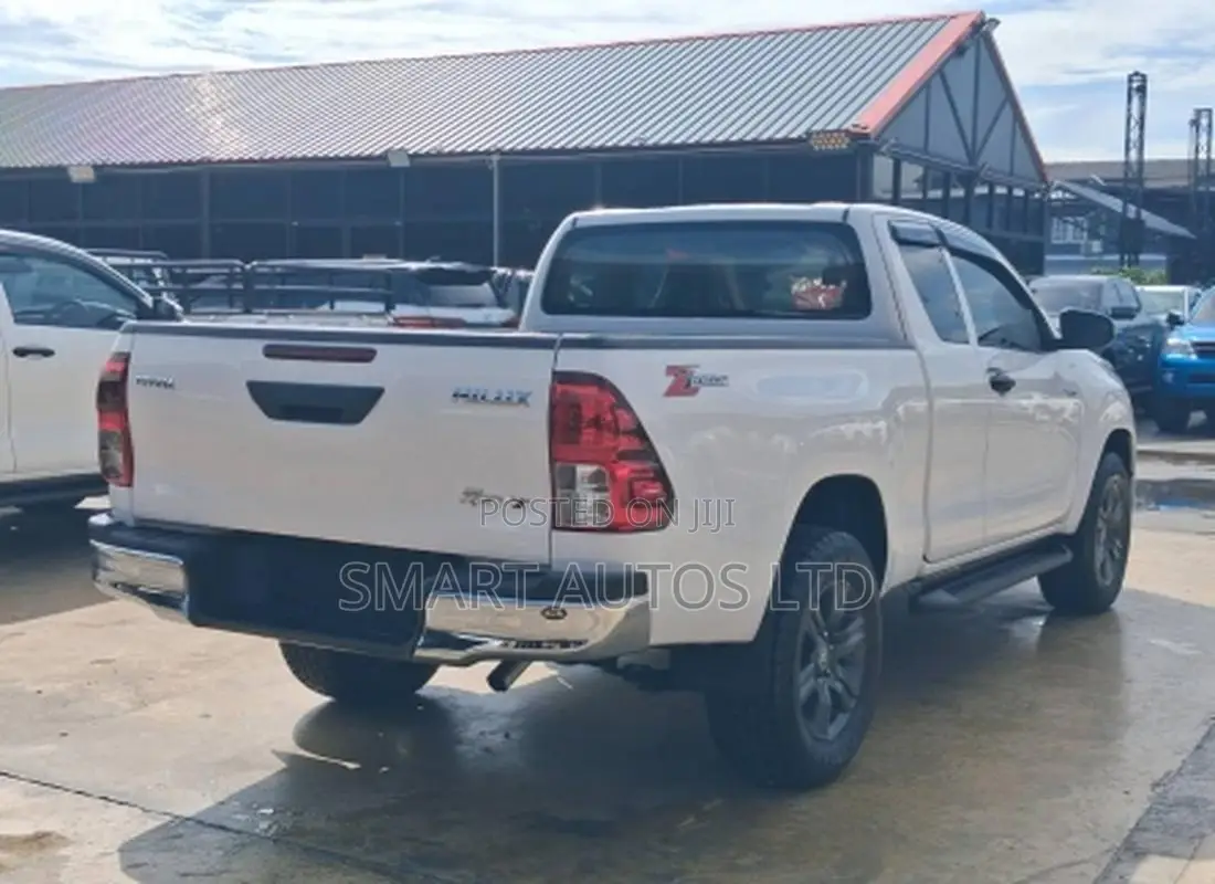 Toyota Hilux Revo Smart Cab Deisel 2.4 AWD 2019
