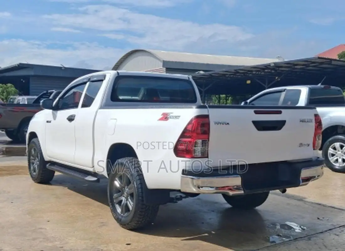 Toyota Hilux Revo Smart Cab Deisel 2.4 AWD 2019