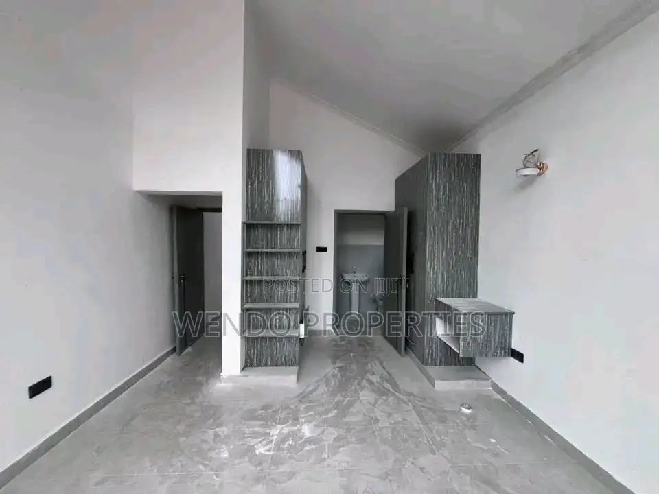 4bdrm Bungalow in Matasia for sale