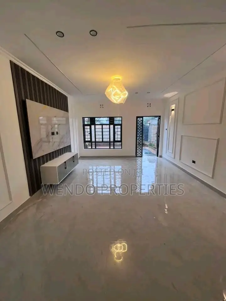 4bdrm Bungalow in Matasia for sale